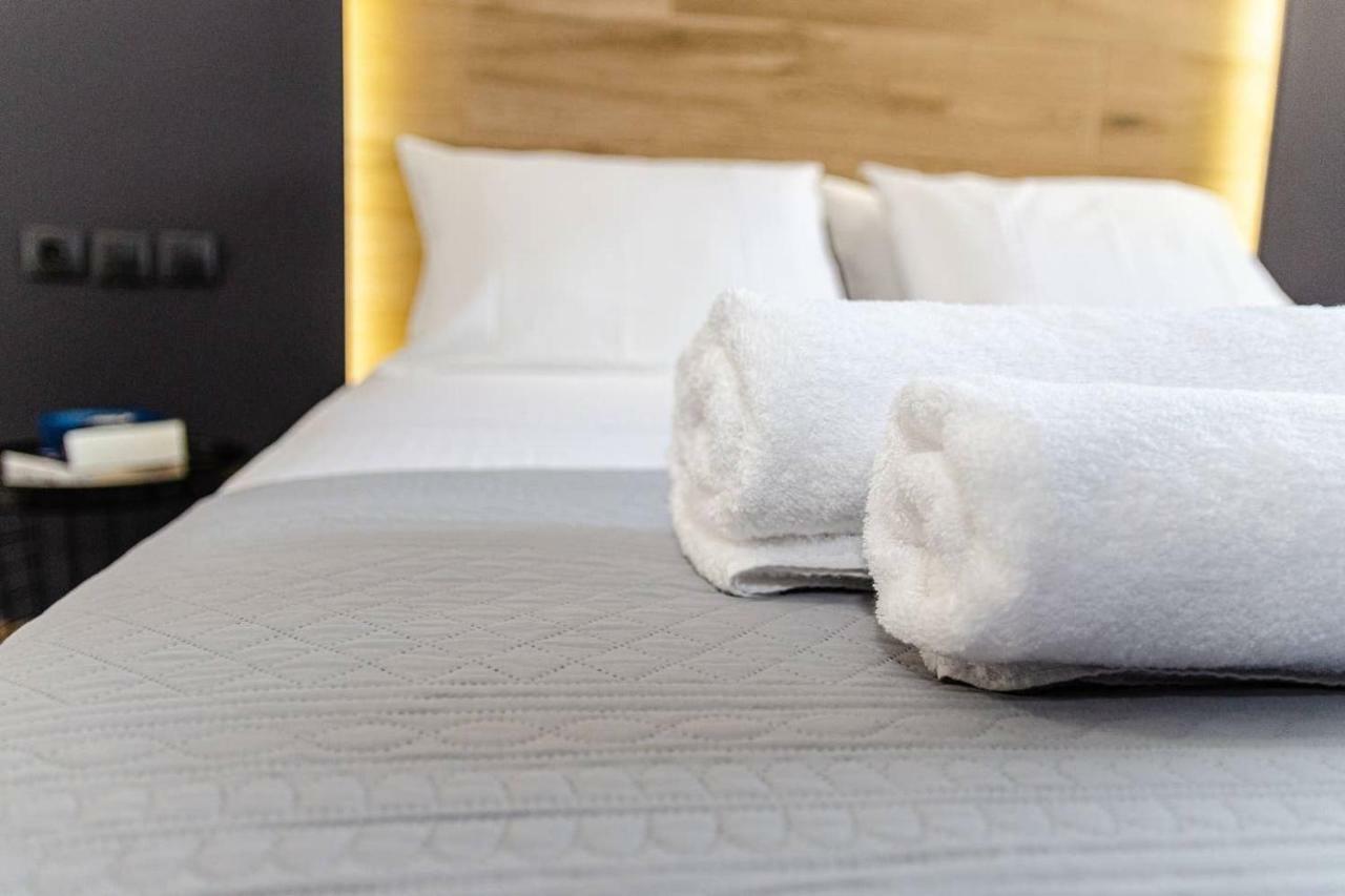 Mos Luxury City Suites - The Loft ハニア エクステリア 写真