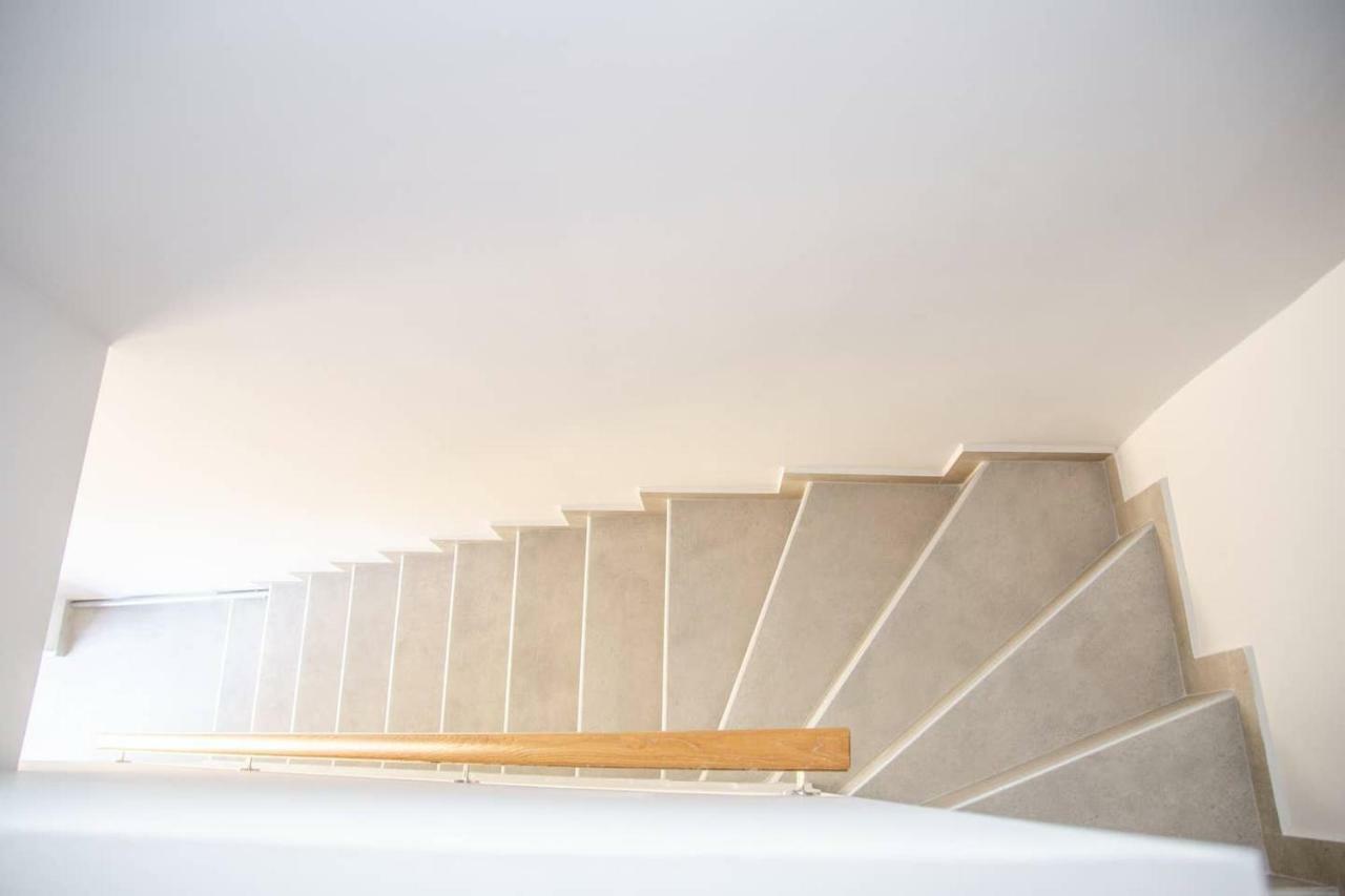 Mos Luxury City Suites - The Loft ハニア エクステリア 写真